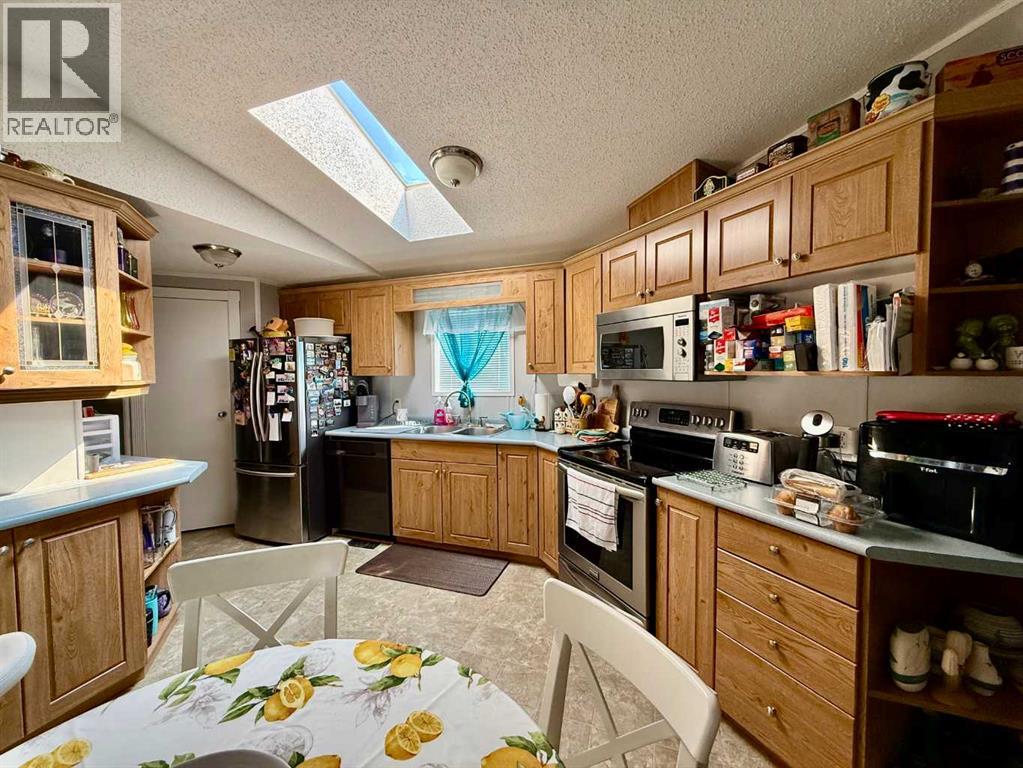 4024 51 Avenue - Image 4