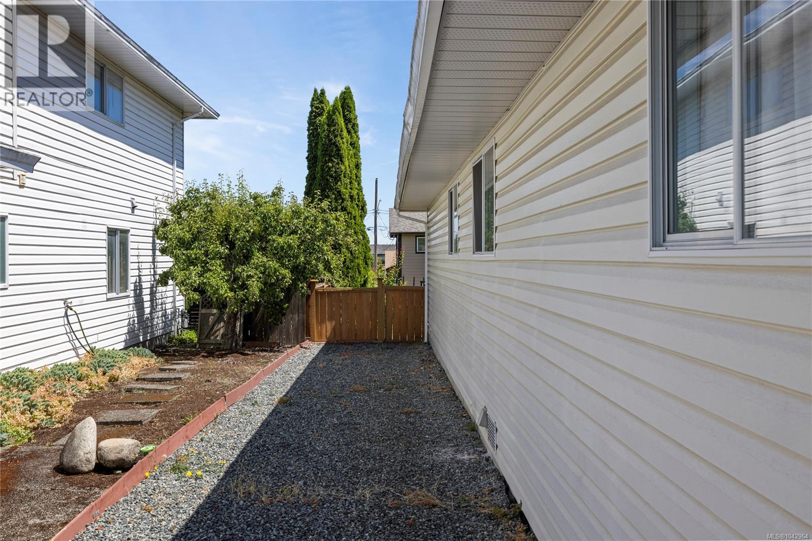 1777 Latimer Rd - Image 13