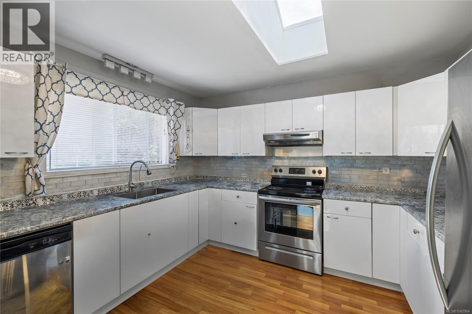 1777 Latimer Rd - Image 3