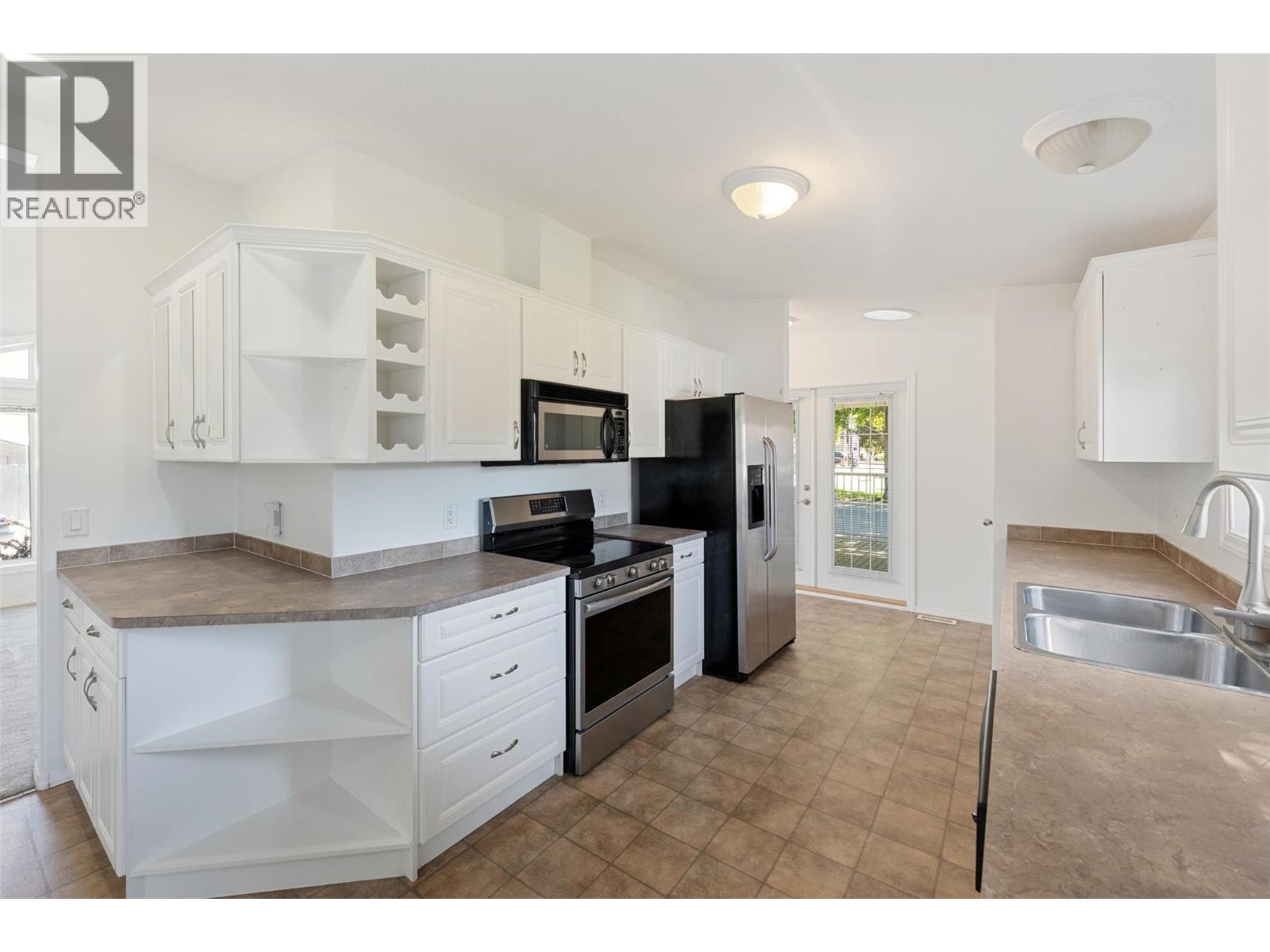 #37 197 Dauphin Avenue - 8