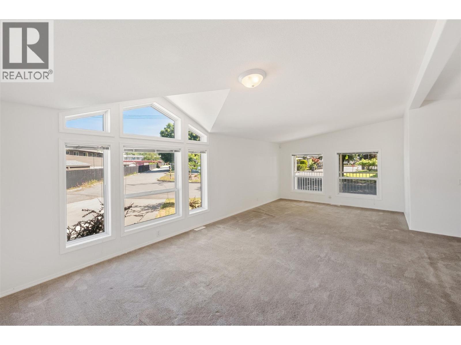 #37 197 Dauphin Avenue - 2
