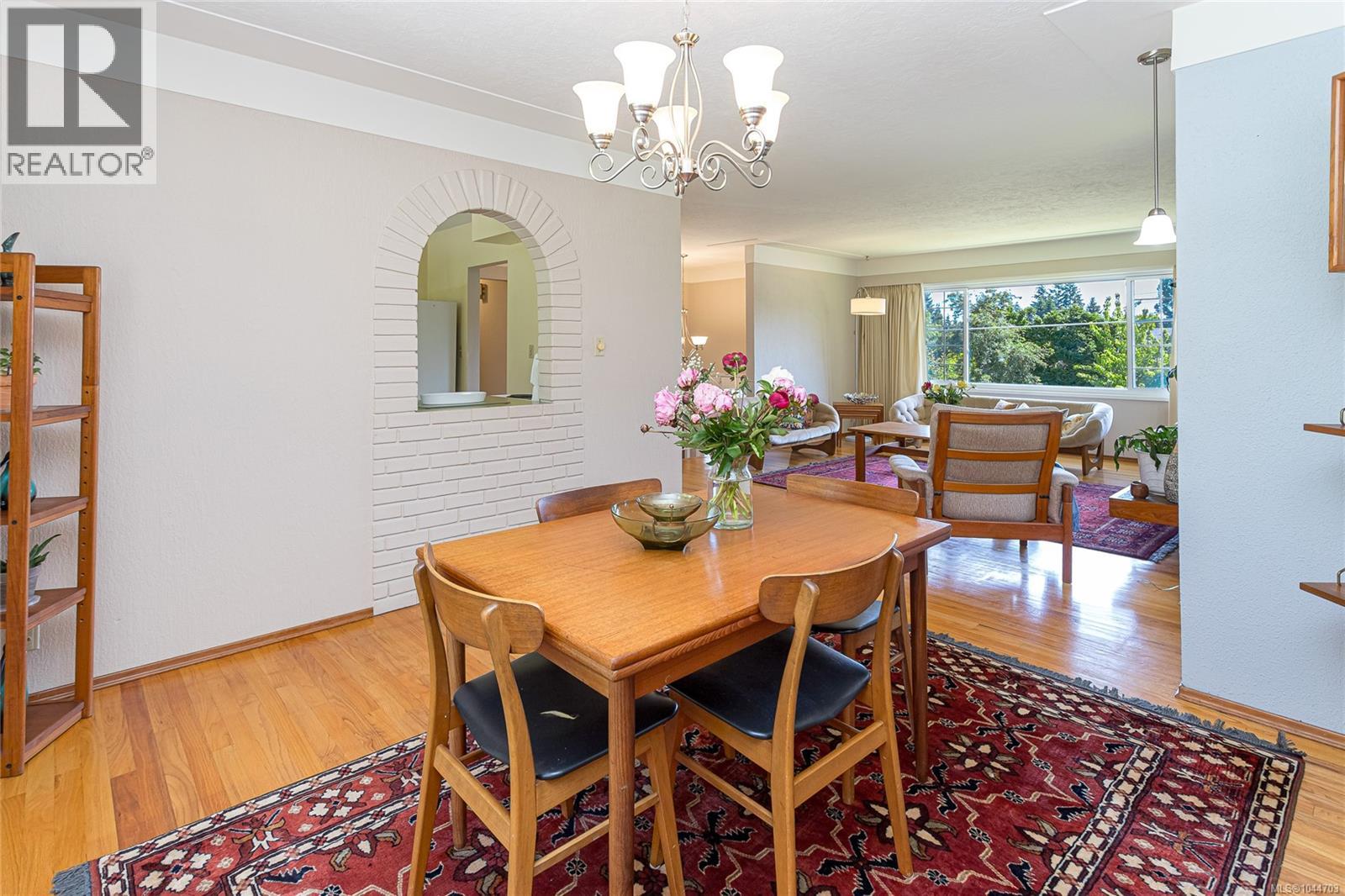 6224 Robin Way - 16