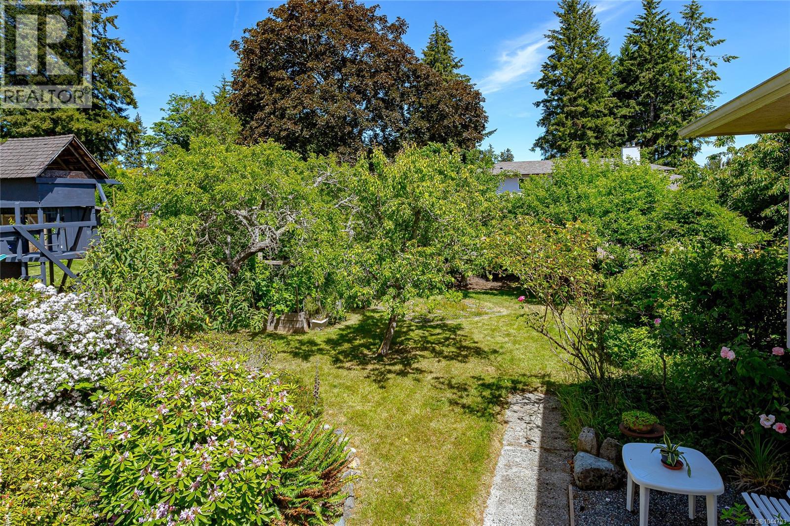 6224 Robin Way - 37