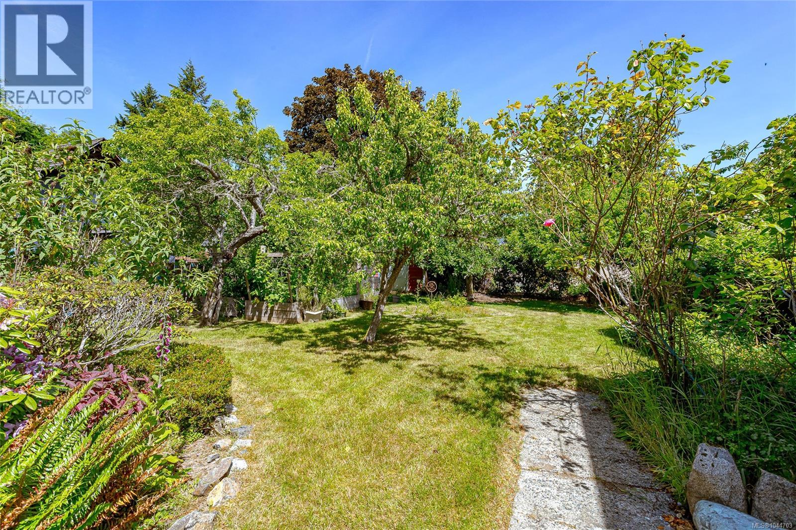 6224 Robin Way - 38