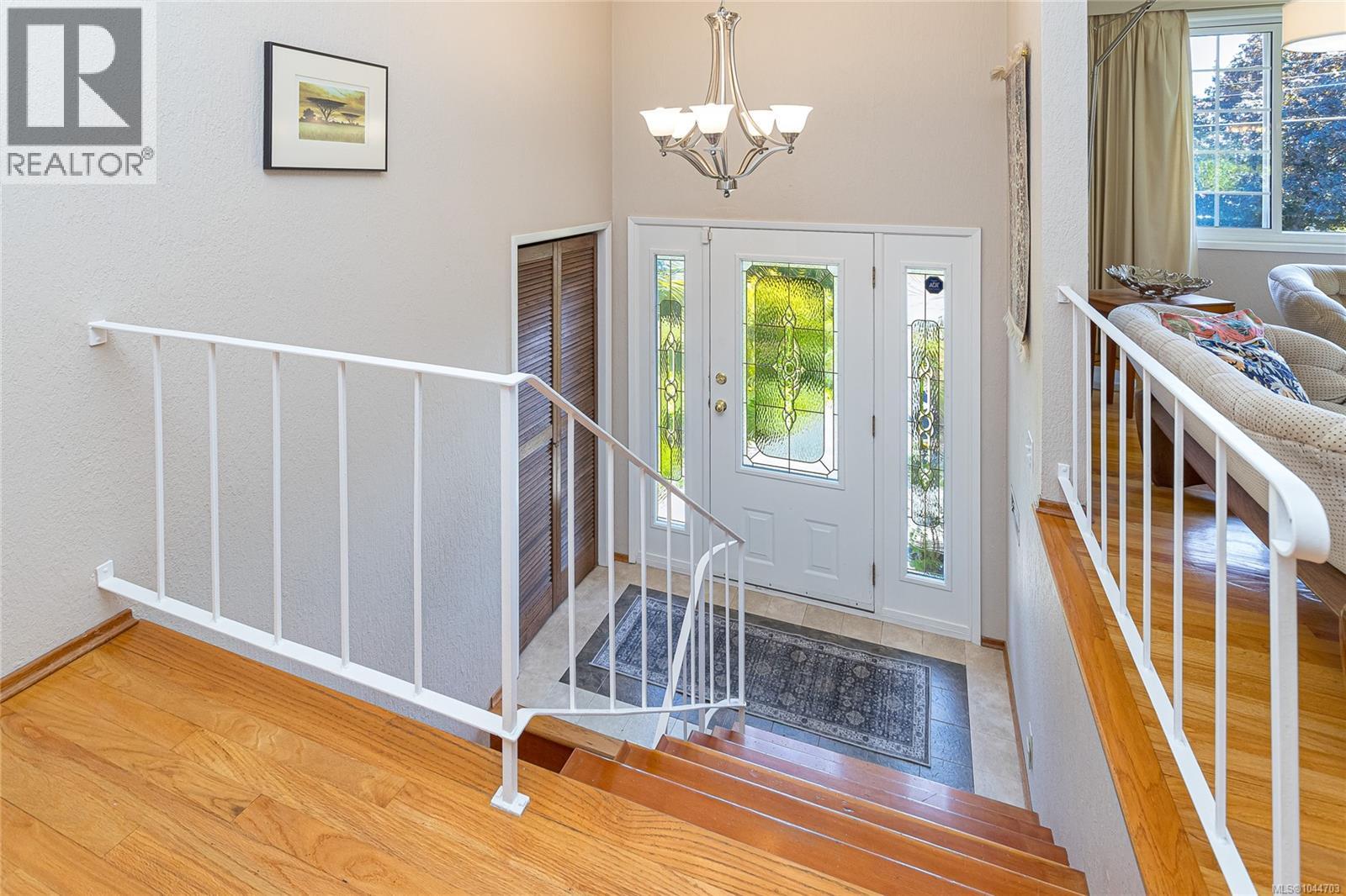 6224 Robin Way - 8
