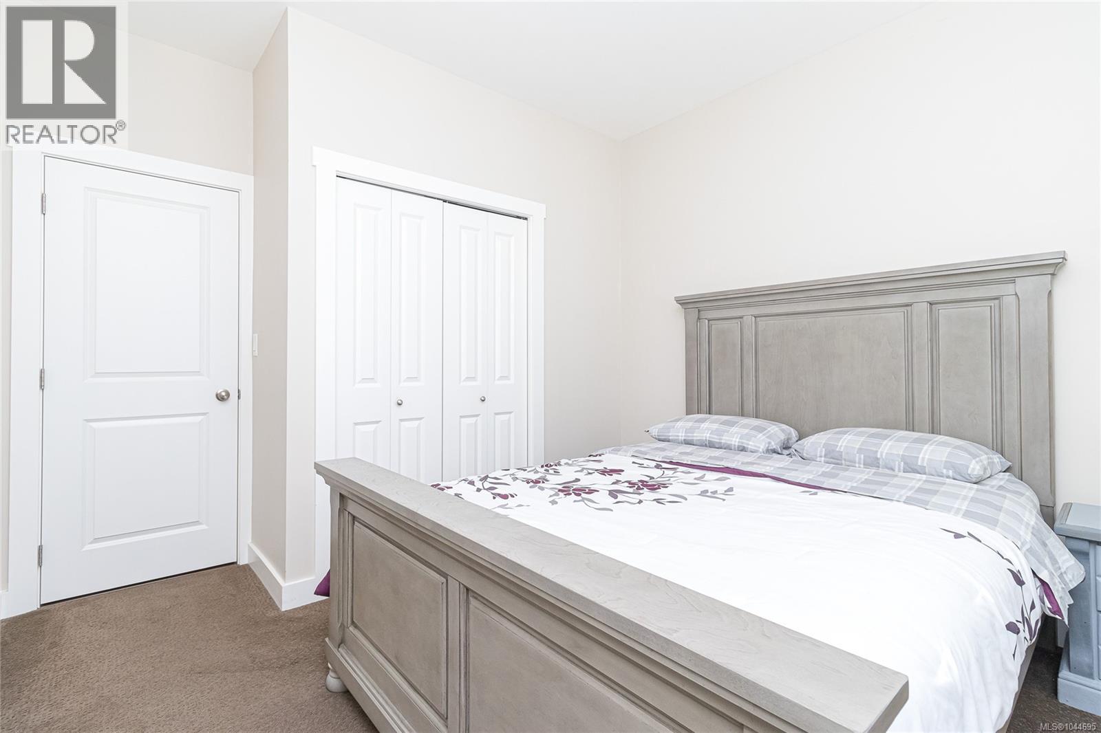 1186 Sikorsky Rd - Image 20