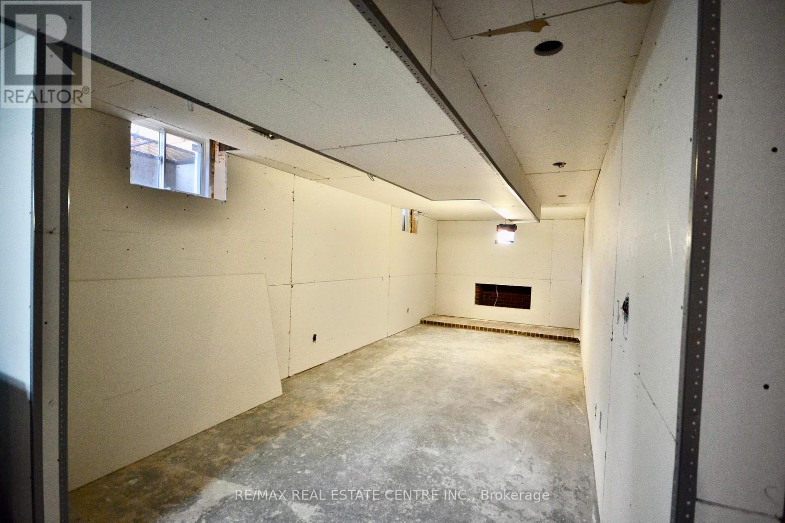 8 KEVINWOOD DRIVE - Image 35