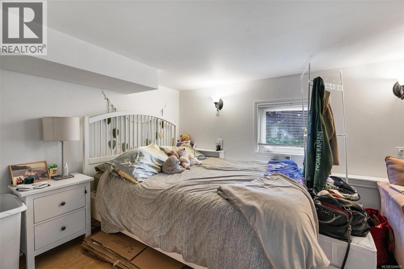 920 Jasmine Ave - 23