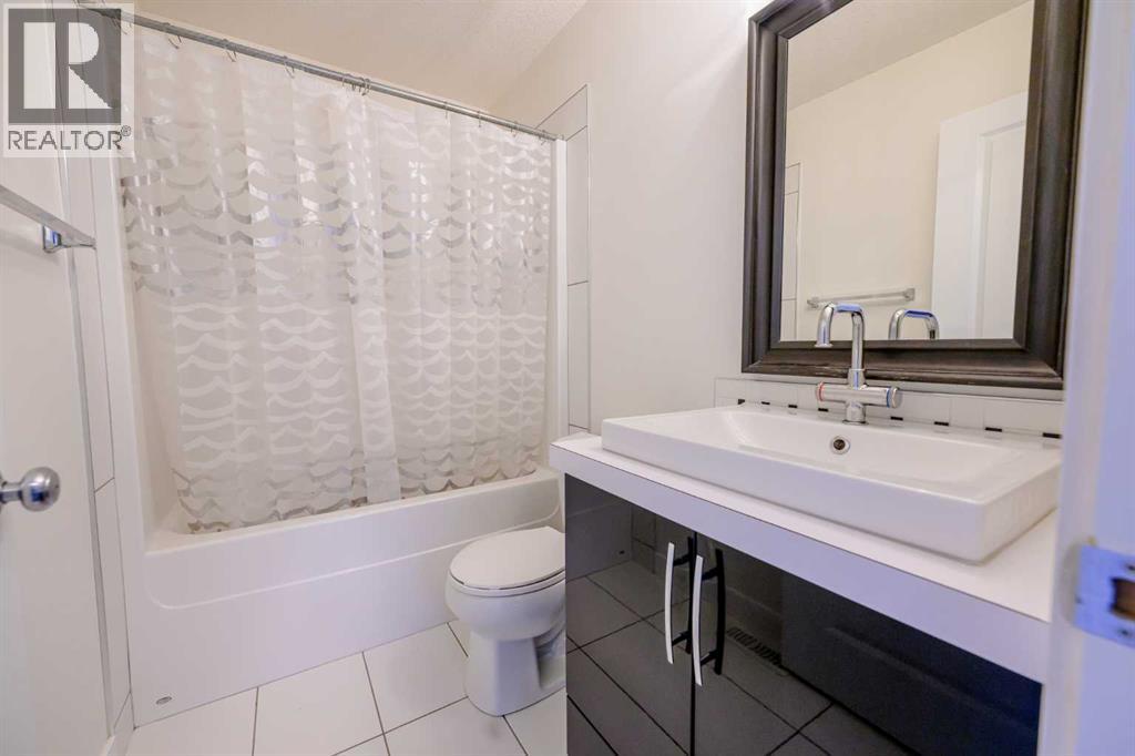 8718 72 Avenue - Image 31
