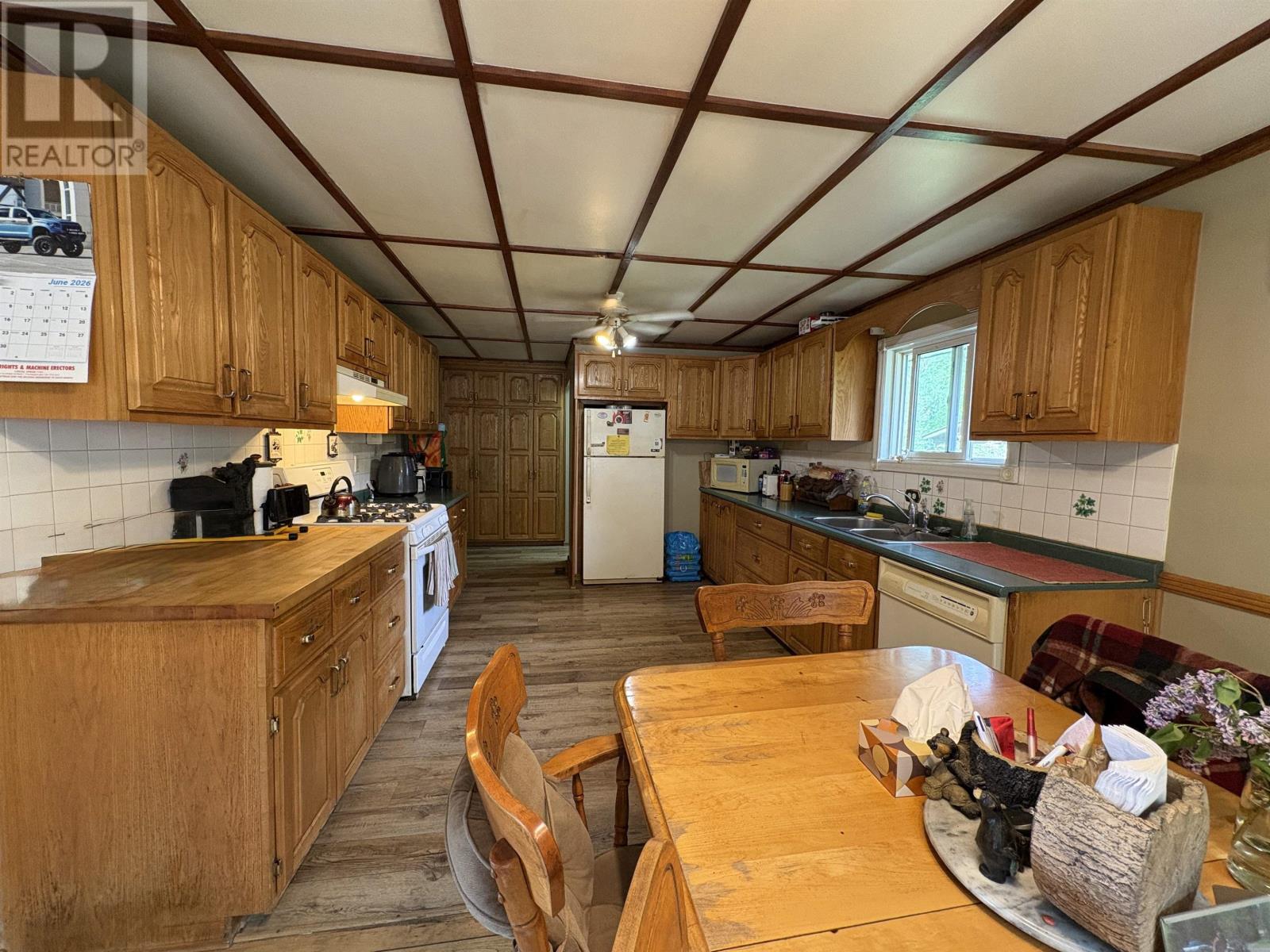 2593 11/71 HWY - 8