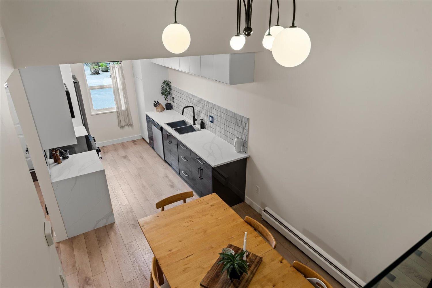 4 33293 E BOURQUIN CRESCENT, Abbotsford