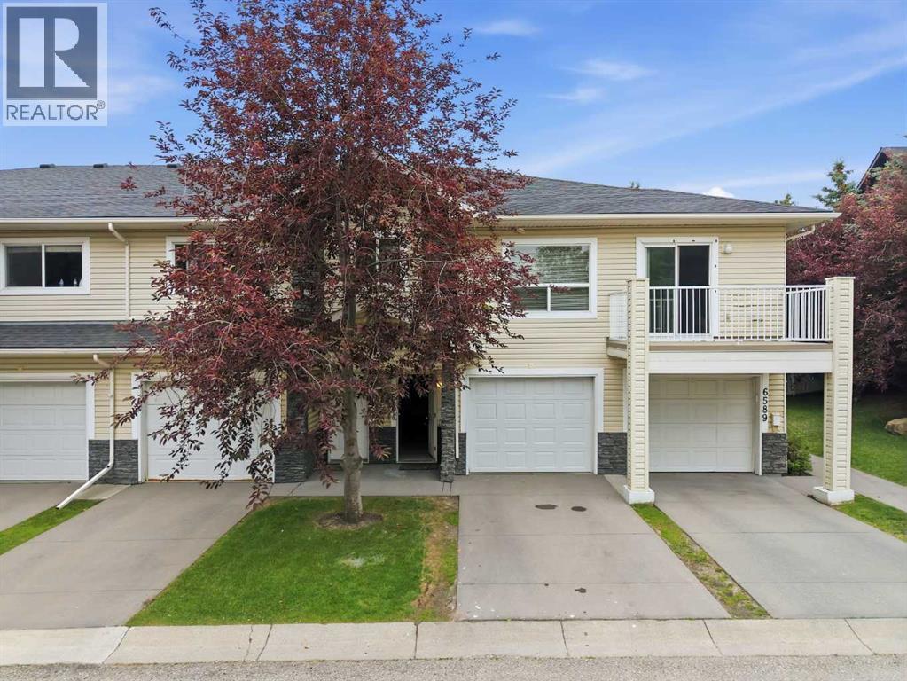 6591 Pinecliff Grove NE, Pineridge, Calgary photo 1