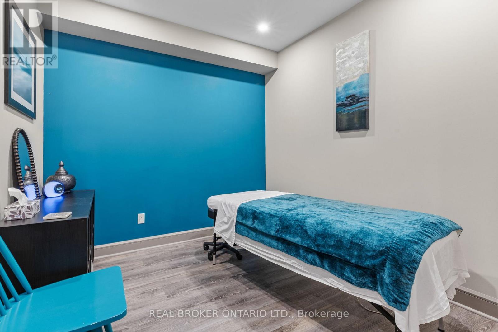 1 Bath Office for Sale in Ottawa – 400-4 – 2200 PRINCE OF WALES DRIVE, Ottawa – MLS# X13622102 - Image 12