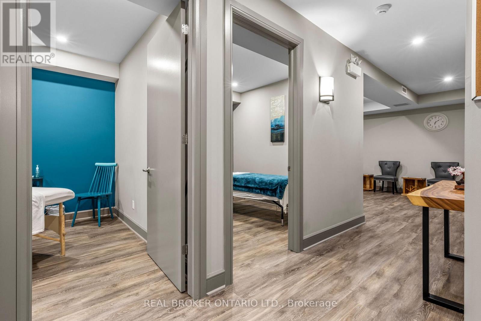 1 Bath Office for Sale in Ottawa – 400-4 – 2200 PRINCE OF WALES DRIVE, Ottawa – MLS# X13622102 - Image 24