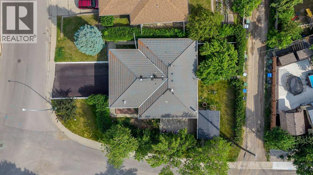1415 Rosehill Drive NW, Rosemont, Calgary photo 2