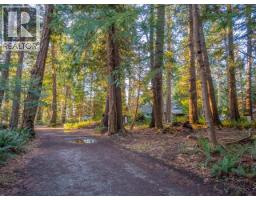 1136 Herchmer Road, Savary Island, BC V8A0G7 Photo 14