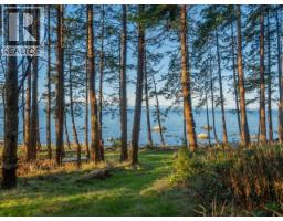 1136 Herchmer Road, Savary Island, BC V8A0G7 Photo 21