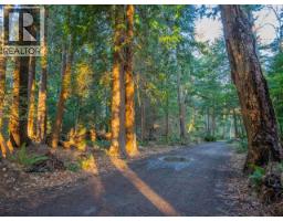 1136 Herchmer Road, Savary Island, BC V8A0G7 Photo 35