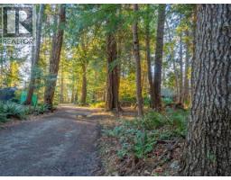 1136 Herchmer Road, Savary Island, BC V8A0G7 Photo 41