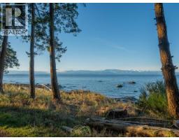 1136 Herchmer Road, Savary Island, BC V8A0G7 Photo 42