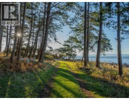 1136 Herchmer Road, Savary Island, BC V8A0G7 Photo 43