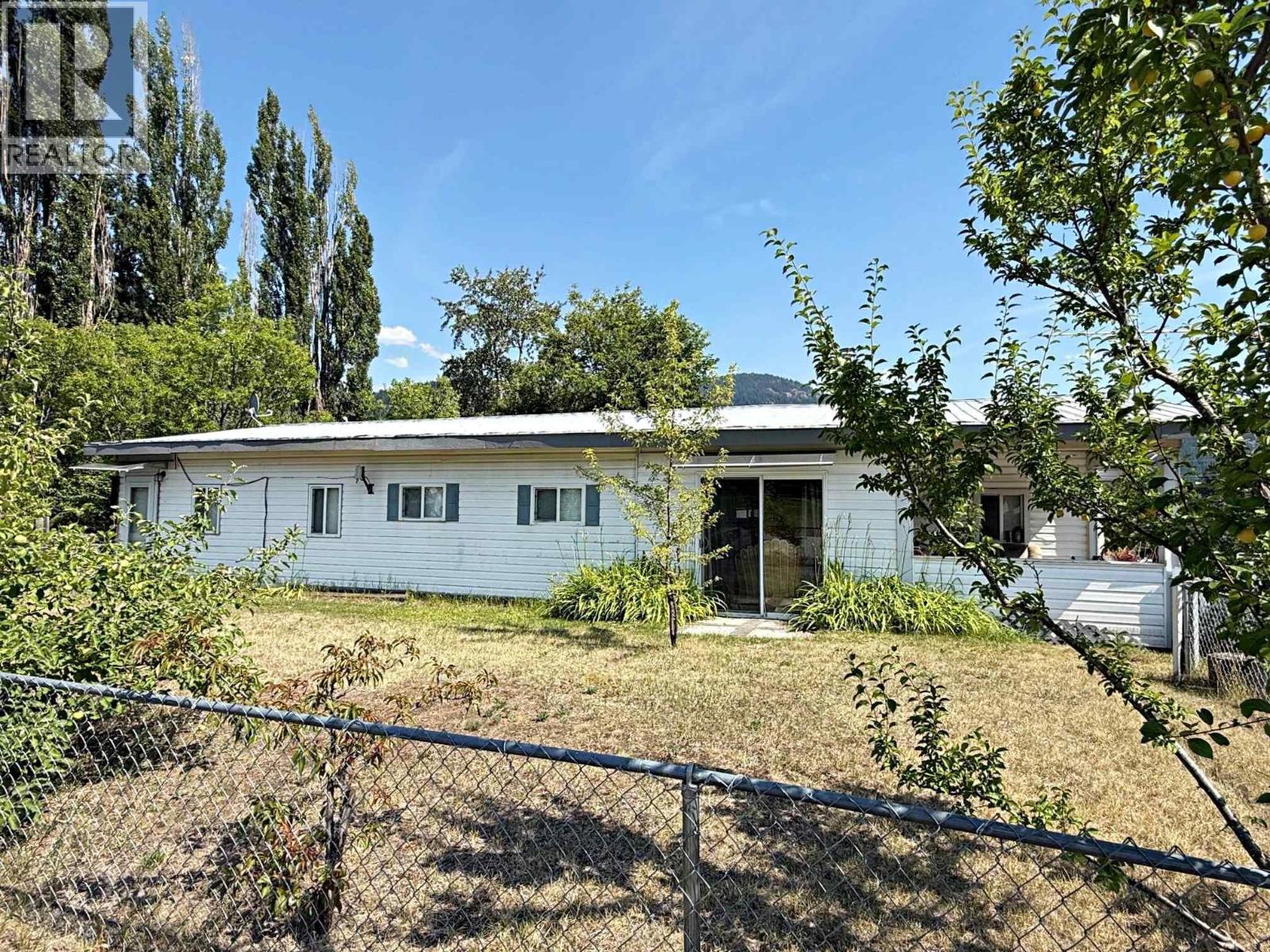 9872 Institute Street - 1