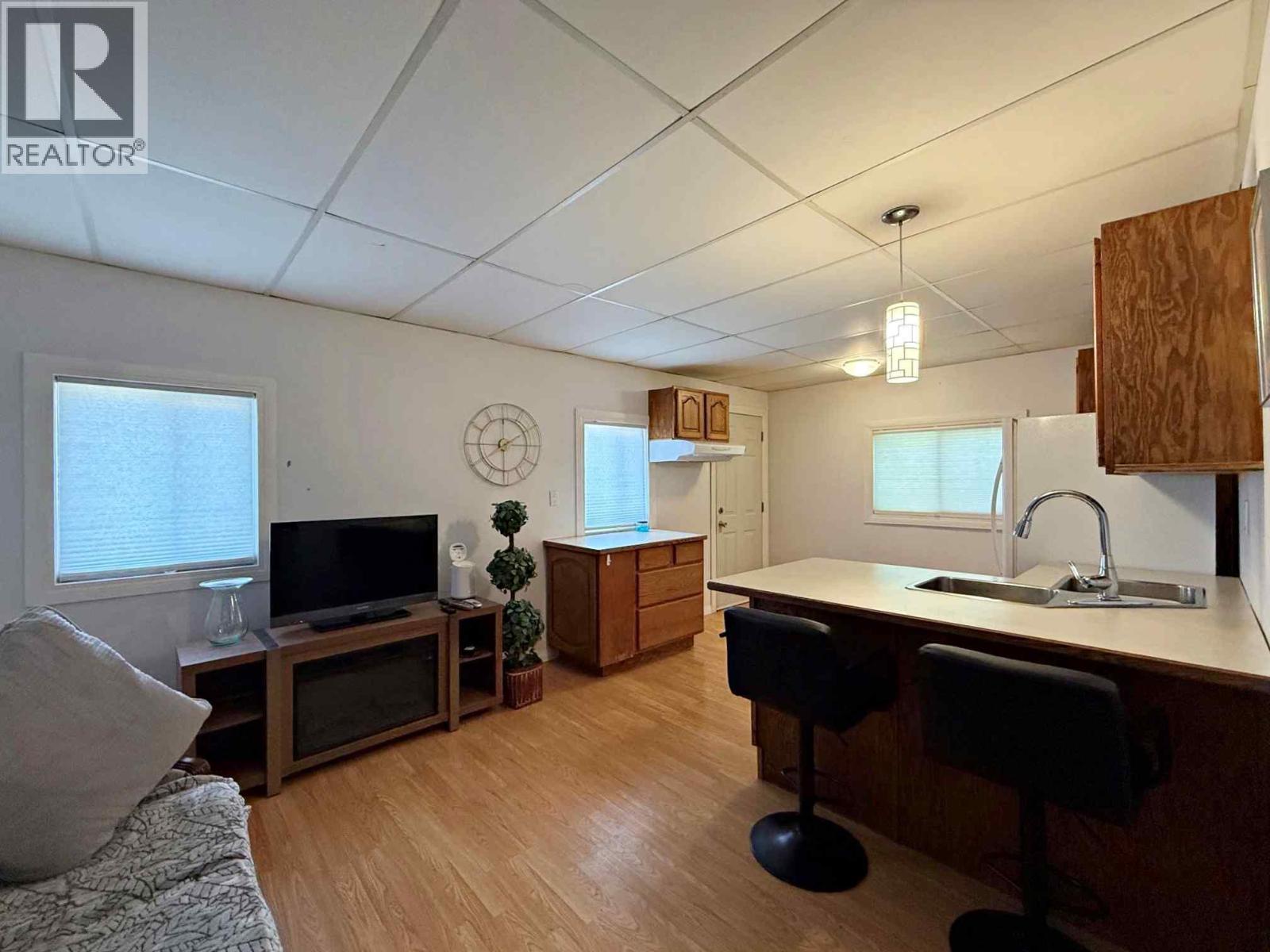 9872 Institute Street - Image 16