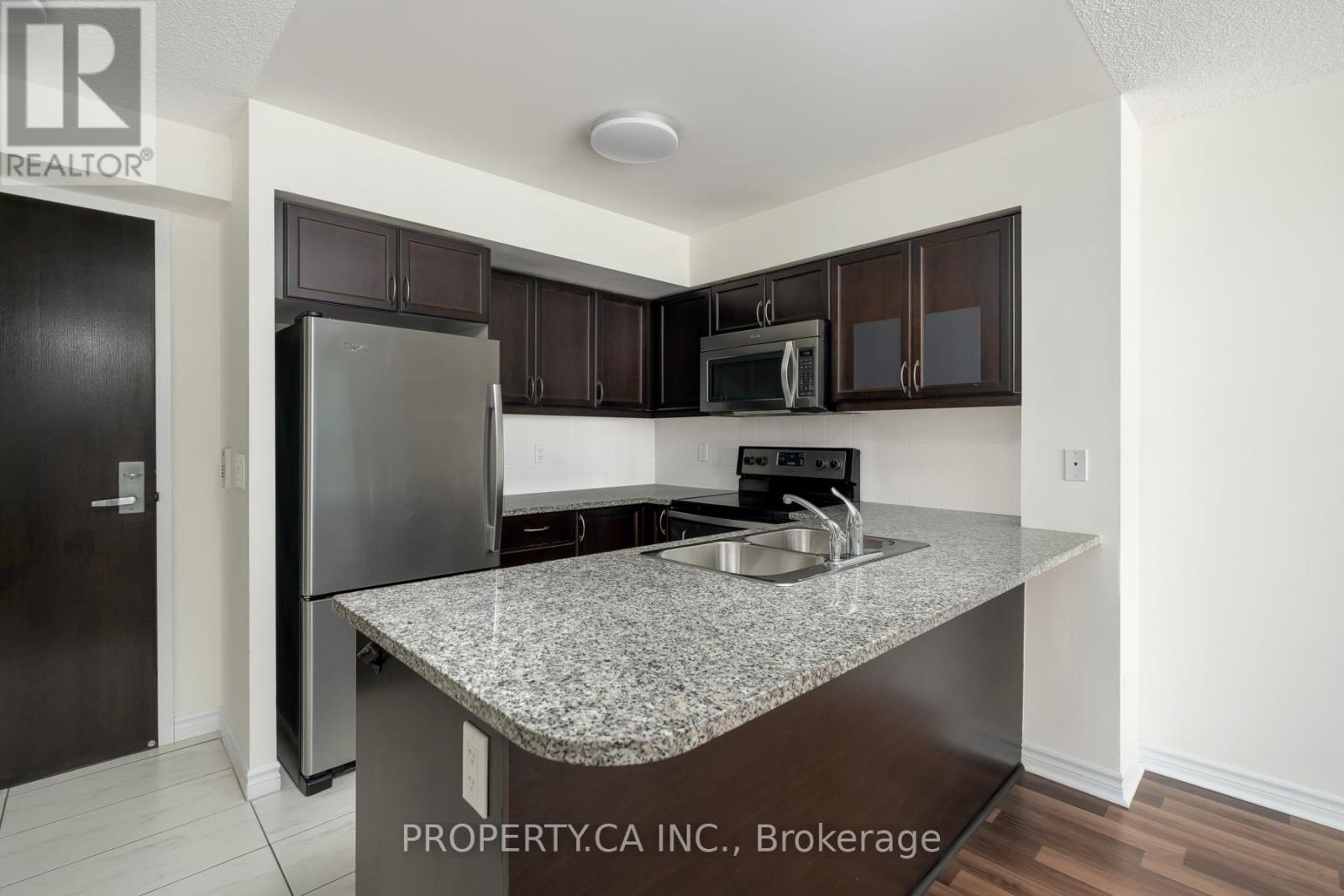 #803 25 LOWER SIMCOE STREET - 15