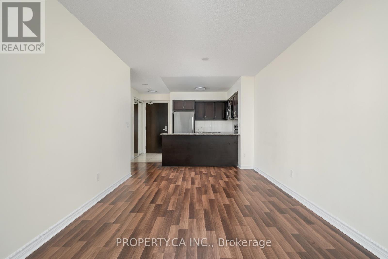 #803 25 LOWER SIMCOE STREET - 21