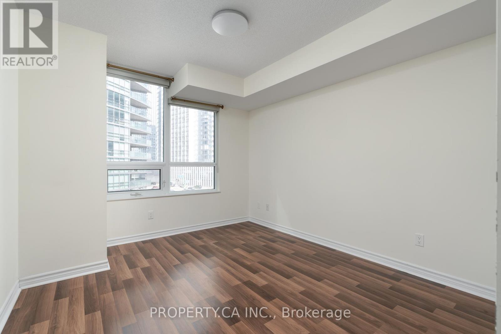 #803 25 LOWER SIMCOE STREET - 22