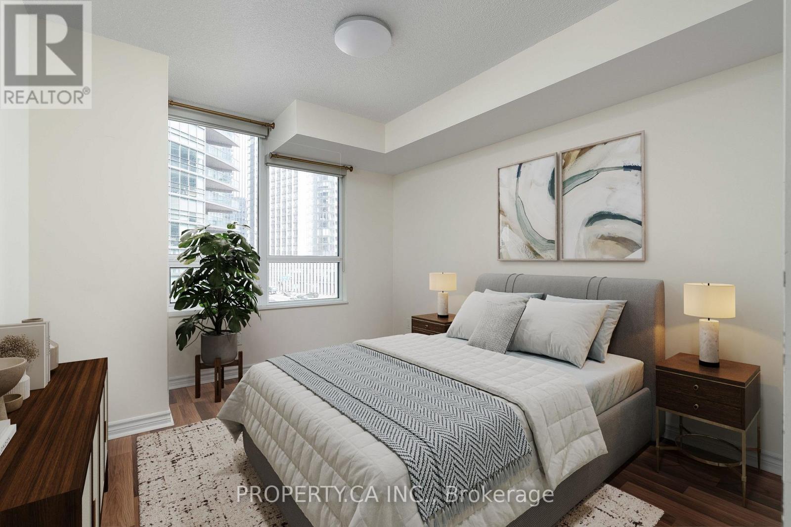 #803 25 LOWER SIMCOE STREET - 5