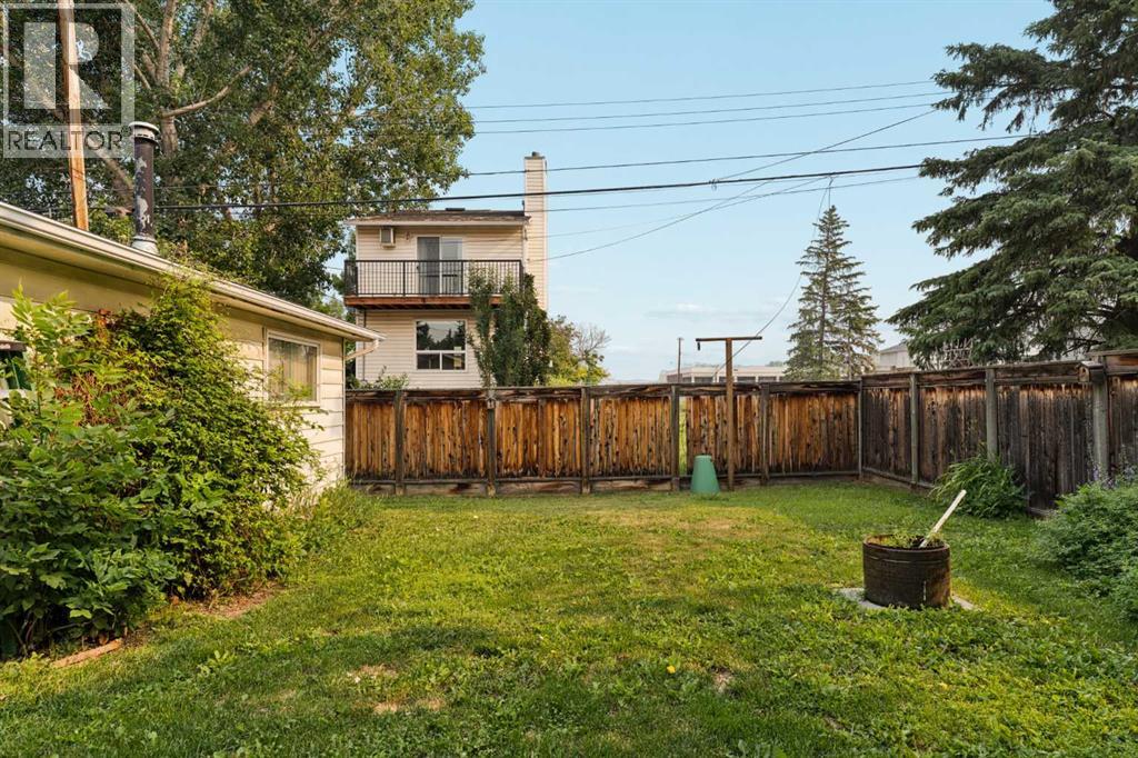 440 36 Avenue NW - 20