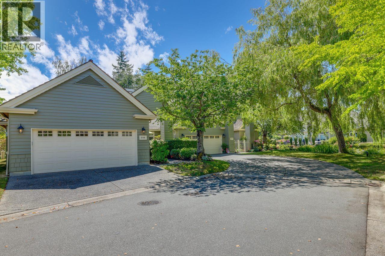 #206-6505 3 Avenue, Delta