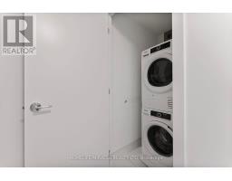 Th704 - 5 Steckley House Lane, Richmond Hill, ON L4S0N2 Photo 13
