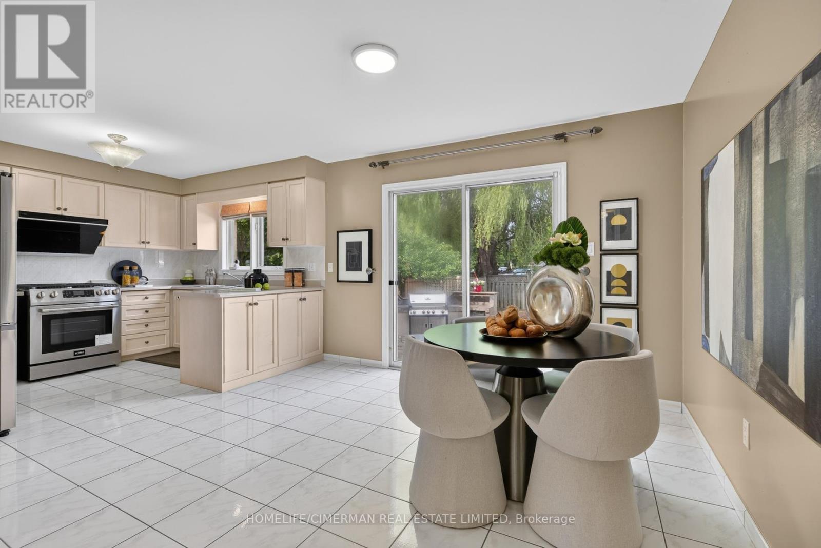 6 CREEKVIEW AVENUE - 13