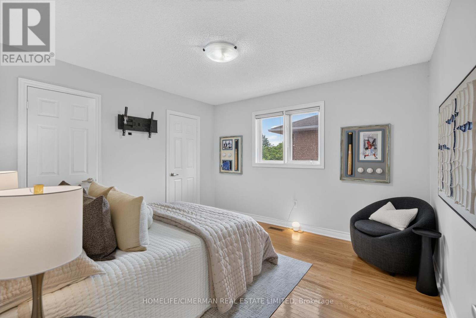6 CREEKVIEW AVENUE - 30