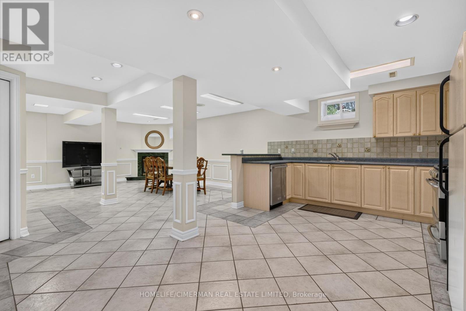 6 CREEKVIEW AVENUE - 39