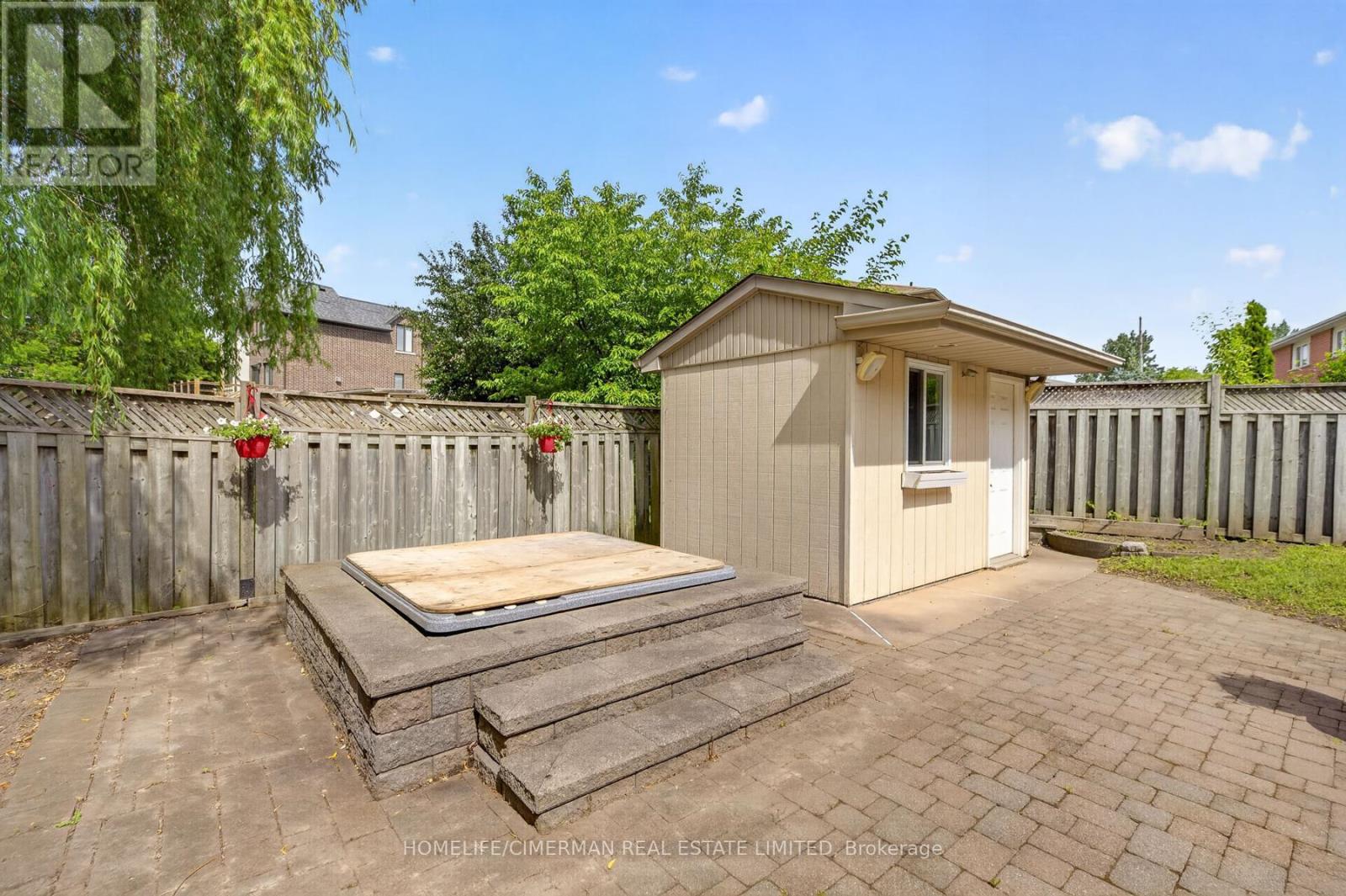 6 CREEKVIEW AVENUE - 47