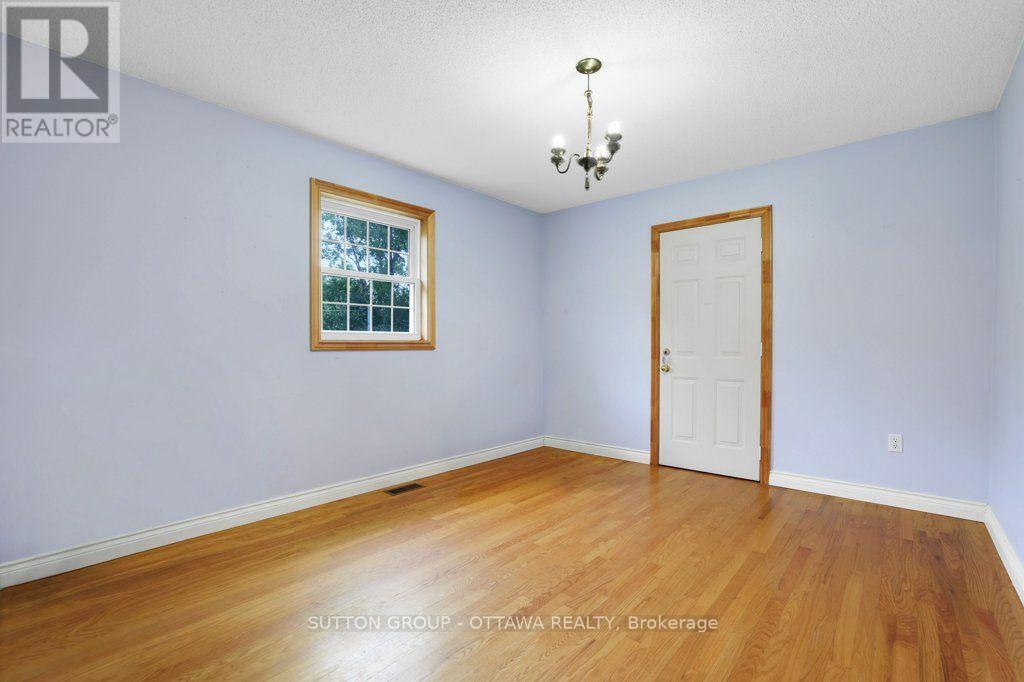 595 HOLBROOK ROAD - Image 24