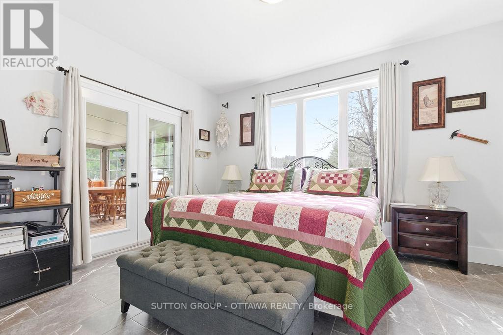 12 EASTERN AVENUE - Image 24