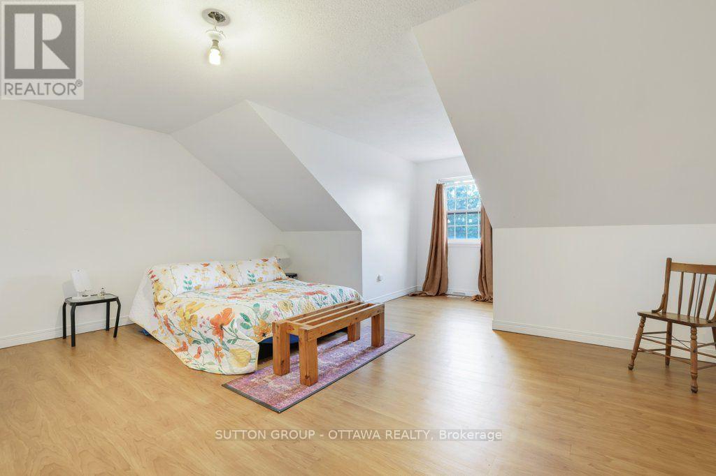 595 HOLBROOK ROAD - Image 33