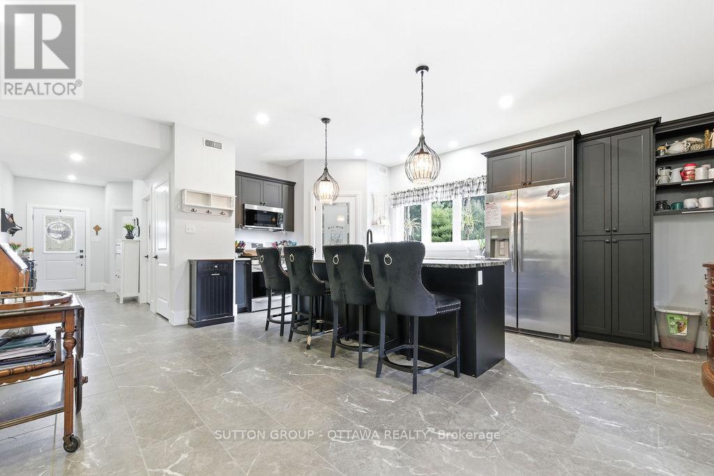 12 EASTERN AVENUE - Image 38