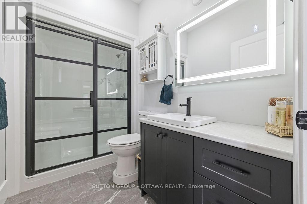 12 EASTERN AVENUE - Image 32