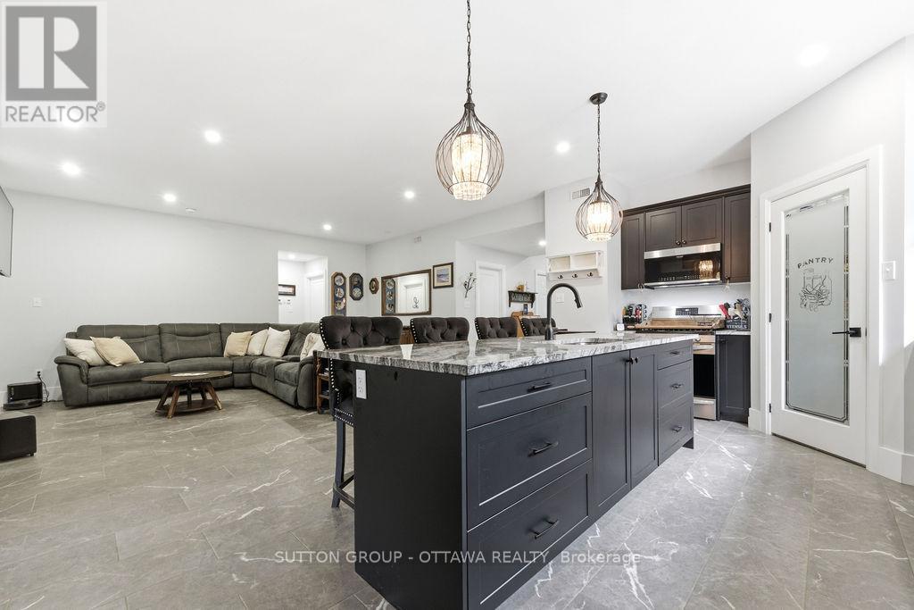 12 EASTERN AVENUE - Image 36