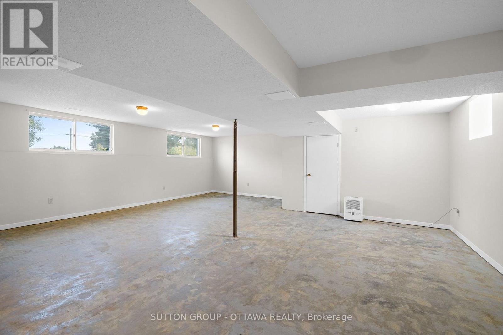 77 MAIN STREET - 24