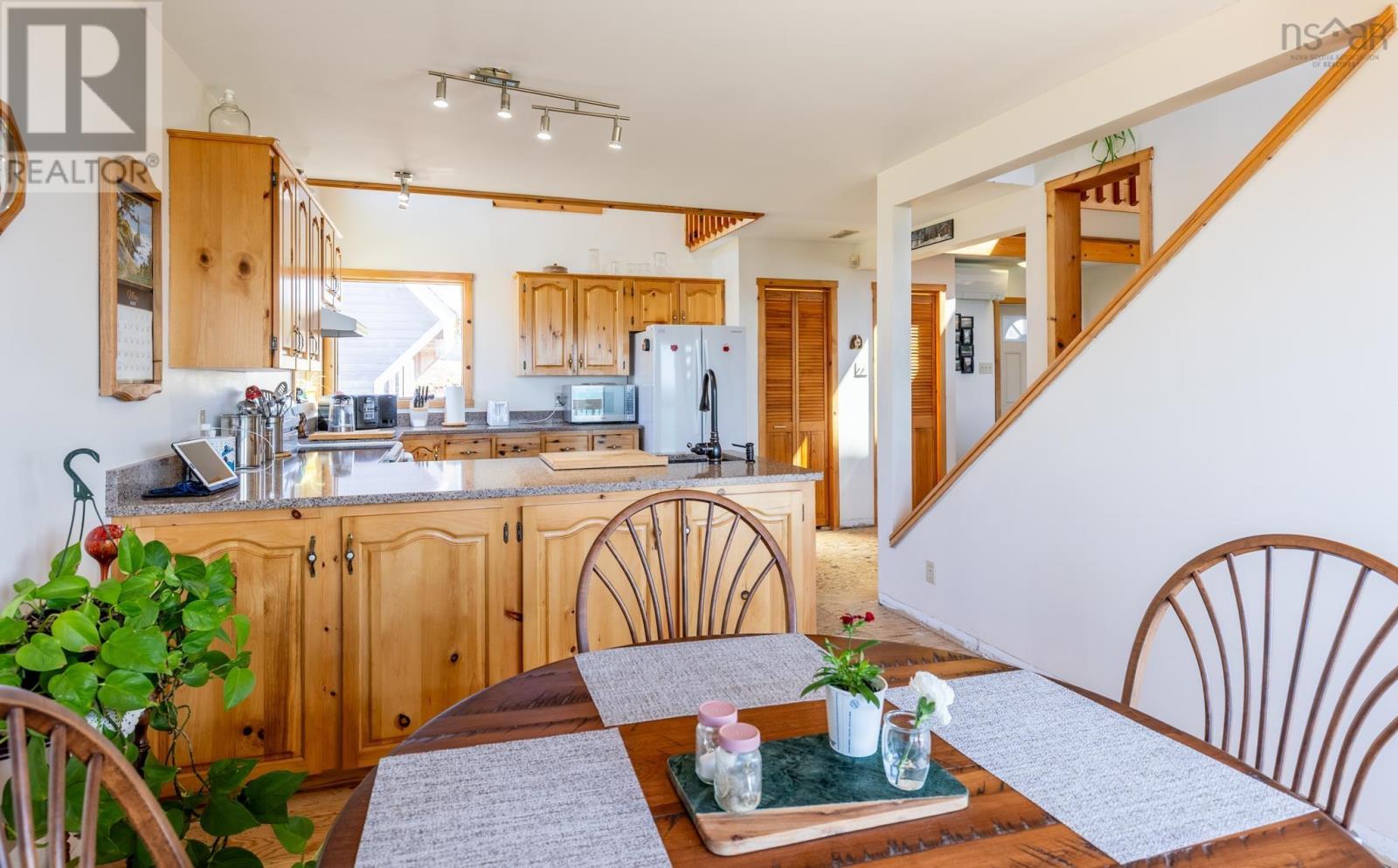 194 Thomas Road - 15