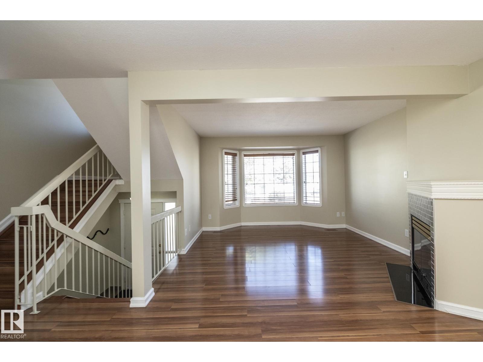 #11 9703 174 ST NW - 10