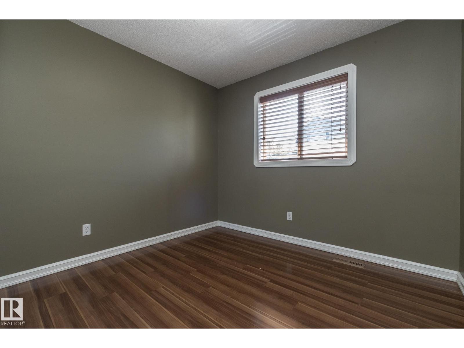 #11 9703 174 ST NW - 30