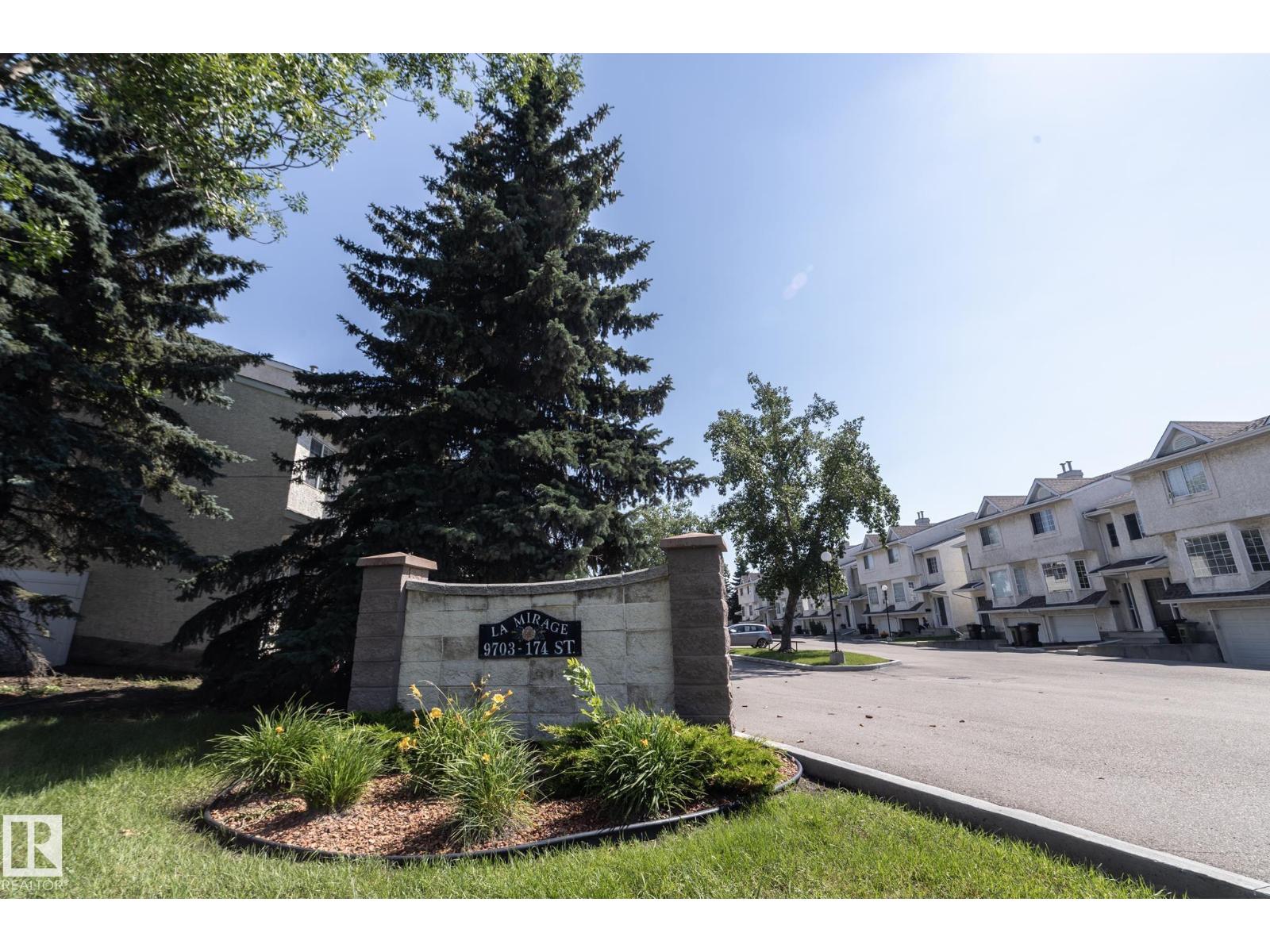 #11 9703 174 ST NW, Terra Losa, Edmonton photo 3