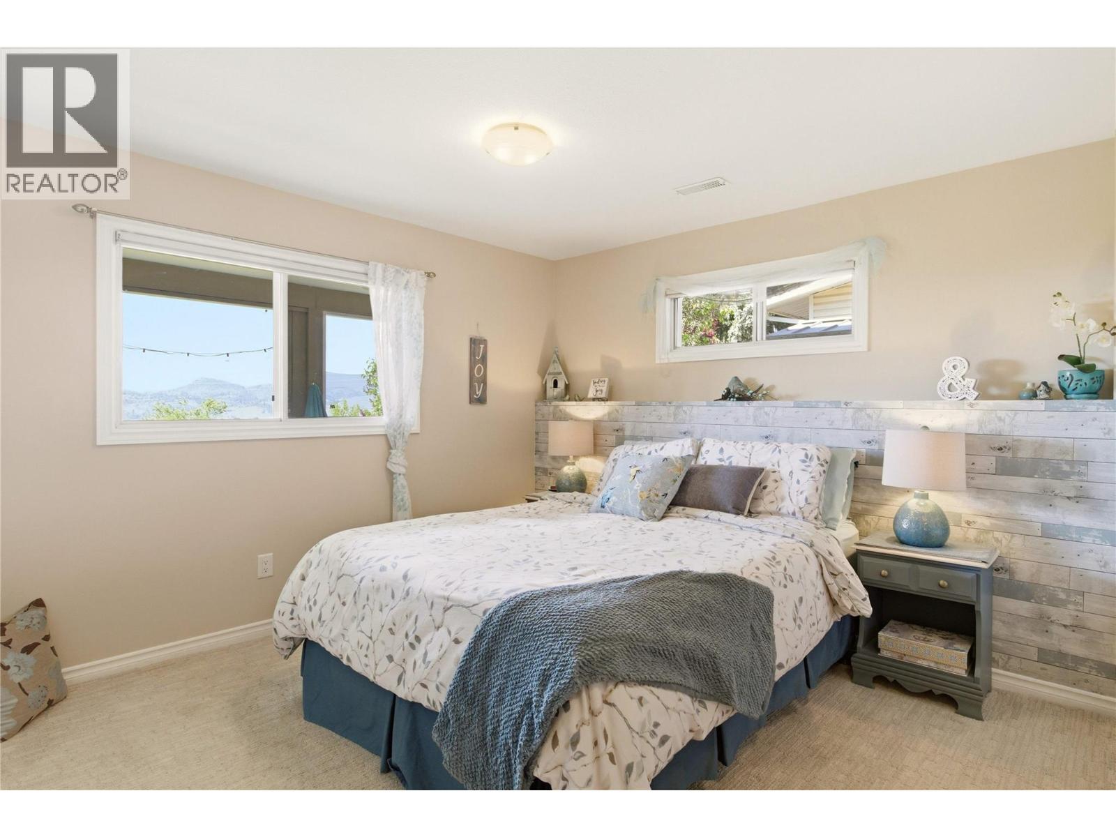 869 McKenzie Road - 25